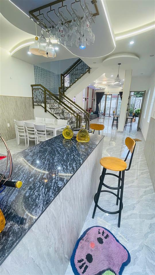 Biệt thự sân vườn, đường nguyễn thị ái, 8x20m, 2 tầng