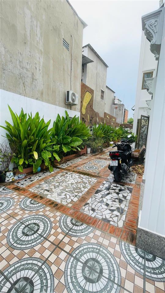 Biệt thự sân vườn, đường nguyễn thị ái, 8x20m, 2 tầng