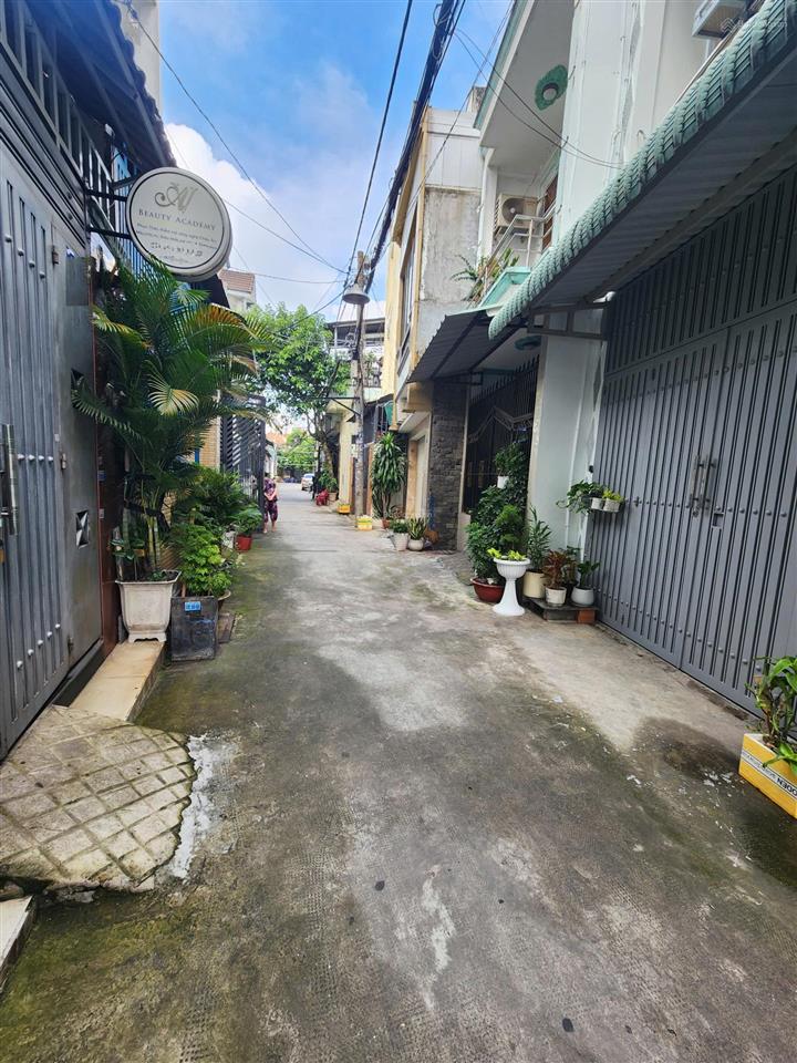Nhà đường nguyễn văn quá, hẻm xe hơi, sổ riêng