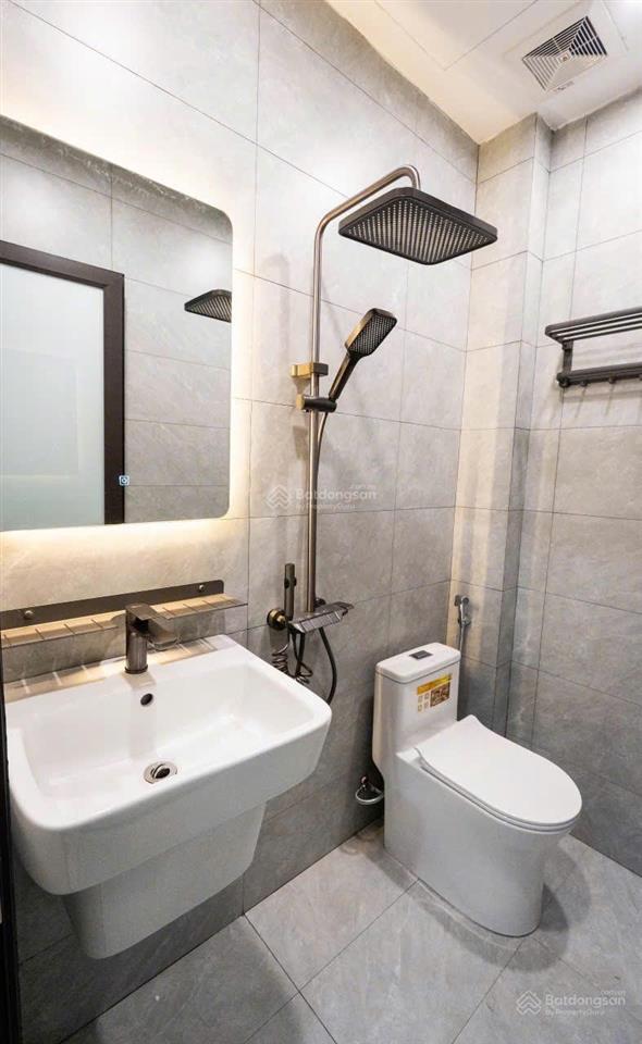 Bán tòa chdv quan hoacầu giấy 70m²*7t*tm*16p, ô tô tránh, kd đỉnh, full pccc, dòng tiền 100tr