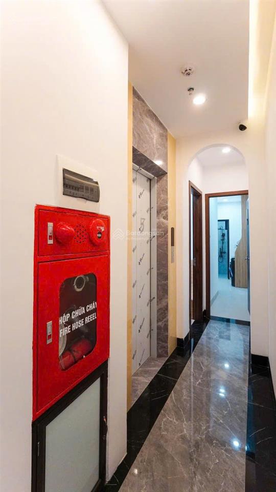 Bán tòa chdv quan hoacầu giấy 70m²*7t*tm*16p, ô tô tránh, kd đỉnh, full pccc, dòng tiền 100tr