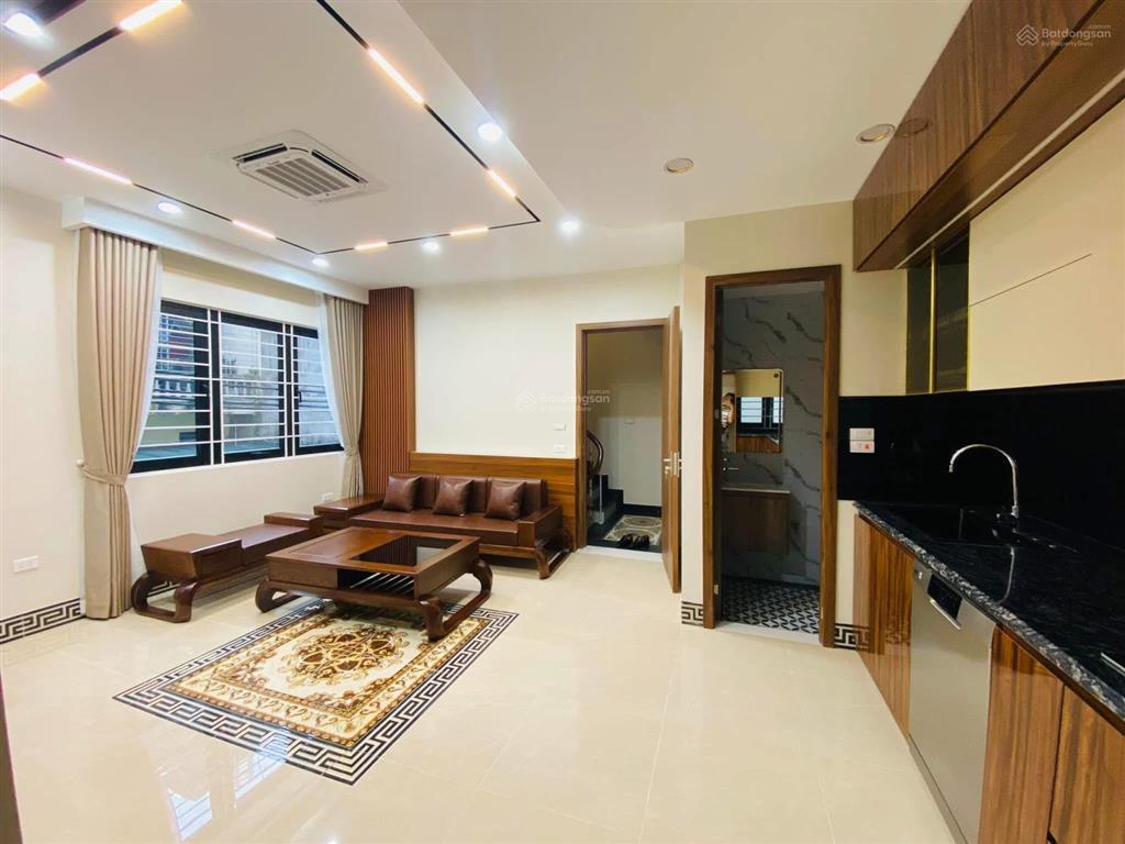 Chính chủ bán nhà phố cự lộc lô góc 30/40m2 6t thang máy. vừa ở vừa kd & đầu tư sinh lời đừng bỏ lỡ