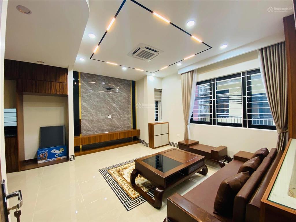 Chính chủ bán nhà phố cự lộc lô góc 30/40m2 6t thang máy. vừa ở vừa kd & đầu tư sinh lời đừng bỏ lỡ