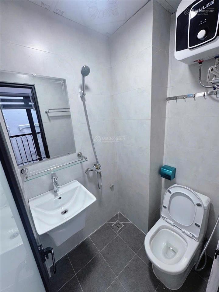 Bán ccmn mới xây trường chinh thanh xuân 18 phòng full khách thang máy dòng tiền 100tr/tháng