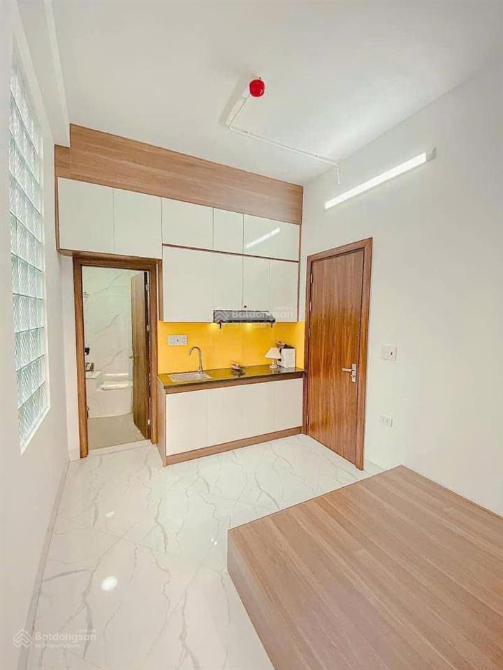 Chdv xuân thủy 50m2*7t*15ph kk. doanh thu 70tr/th. đầy đủ gpxd & pccc. sổ đỏ cc có hỗ trợ bank