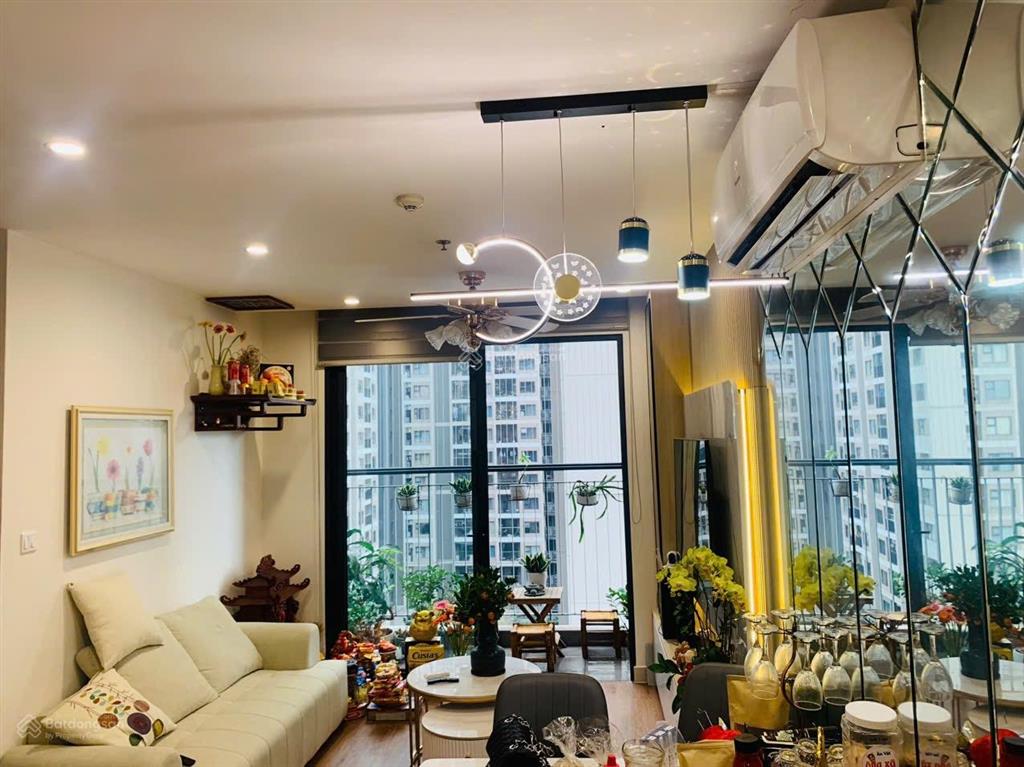Chính chủ bán nhanh căn 2 ngủ 1vs full đồ tầng trung, view thoáng s112
