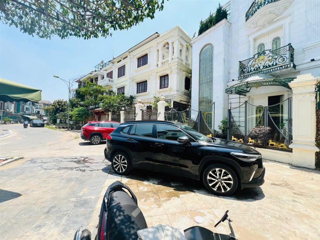 Bán biệt thự hồ đh an bình city 2 mặt tiền diện tích 240m cực hiếm giá 70 tỷ tại kđt tp giao lưu.