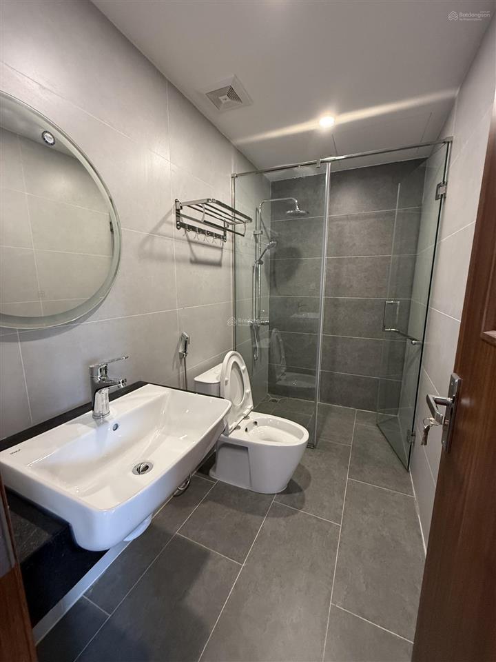 Bán nhà xuân đỉnh 40m2, 6 tầng, thang máy, ô tô đỗ cổng, full nội thất, kinh doanh đỉnh, giá 12 tỷ
