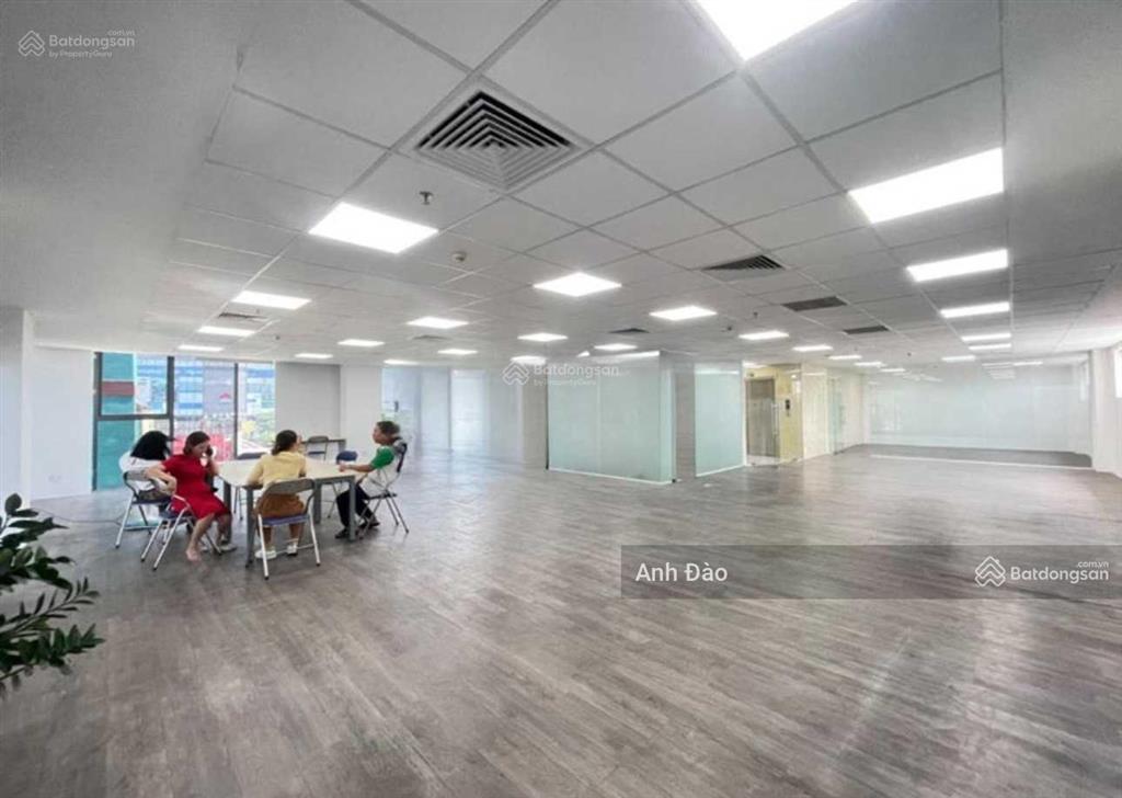 Chính chủ cần cho thuê nhà góc 2 mt đường ba tháng hai, phường 12, quận 10