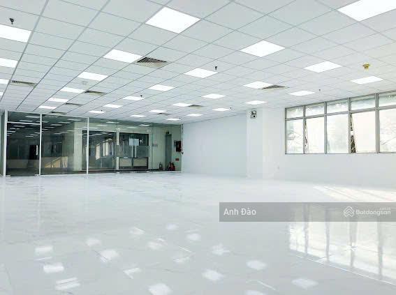 Tòa nhà mới xây tại mặt tiền đường 91  93 nguyễn đình chiểu quận 3
