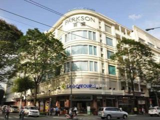 Cho thuê văn phòng góc 2 mặt tiền đồng khởi  lê thánh tôn quận 1