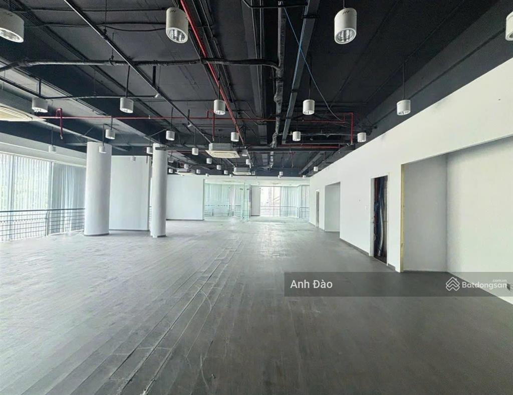 Vị trí đắc địa góc 2 mặt tiền võ văn tần  bà huyện thanh quan, quận 3