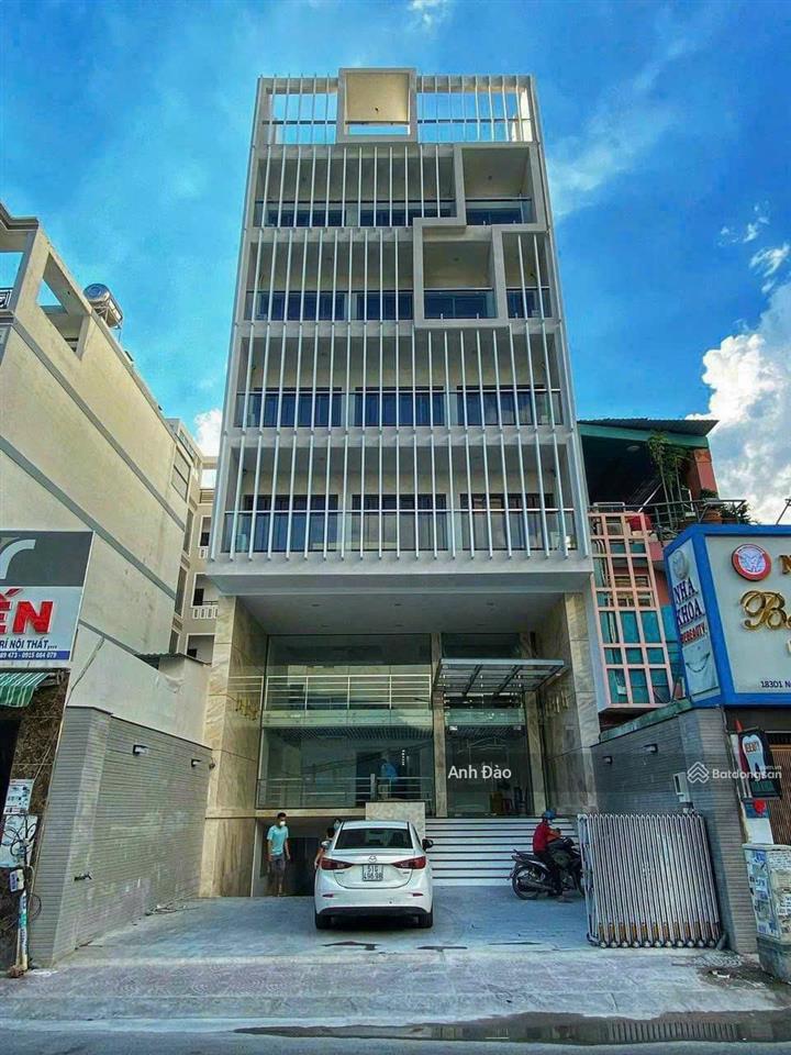 Cho thuê nhà mặt tiền mới xây đường hồng hà, tân bình khu sân bay