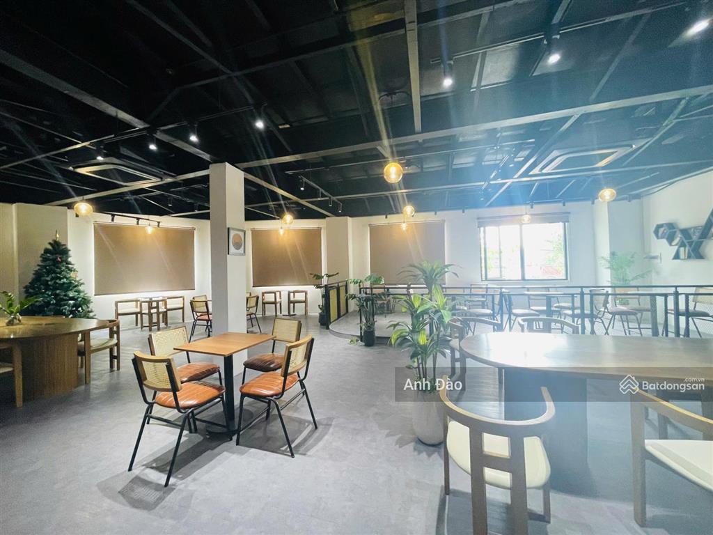 Siêu phẩm! cho thuê nhà góc 2 mặt tiền trần hưng đạo quận 5