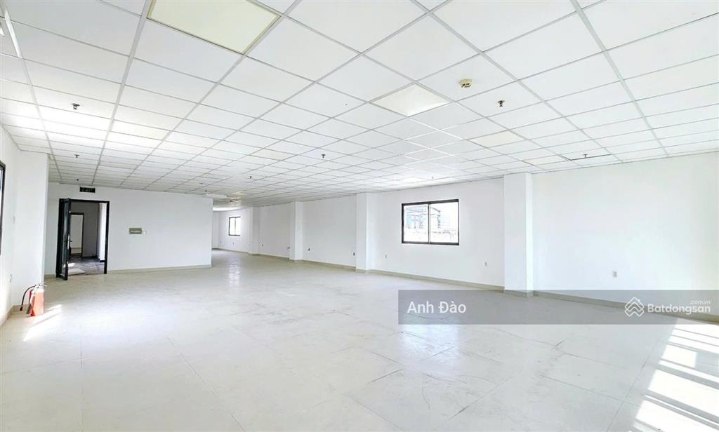 Cho thuê nhà mặt tiền nguyễn trãi quận 5 ngay trần hưng đạo
