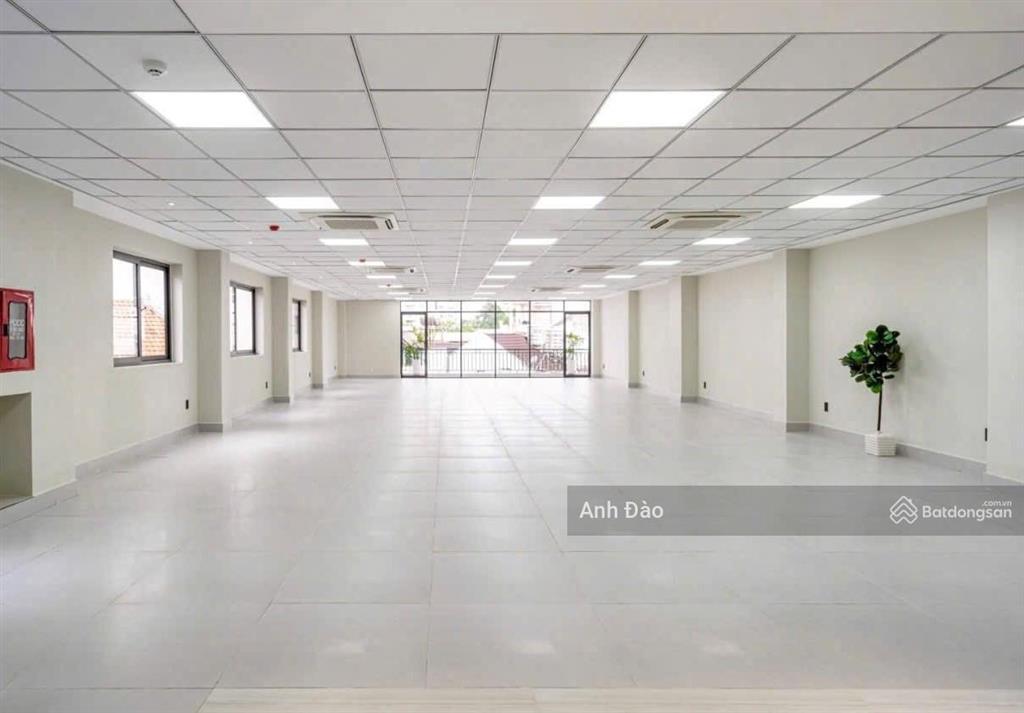 Cho thuê tòa nhà mặt tiền trần nhân tôn  quận 10 ngay nguyễn tri phương