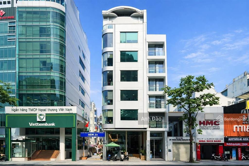 Tòa nhà vị trí đắc địa góc 2 mặt tiền đường an dương vương quận 5 ngay nguyễn văn cừ