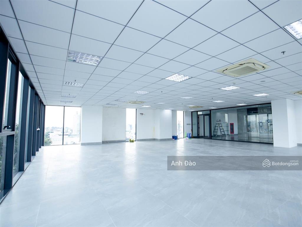 Cho thuê tòa nhà góc 2 mặt tiền trần nhật duật tân định, quận 1 ngay hai bà trưng