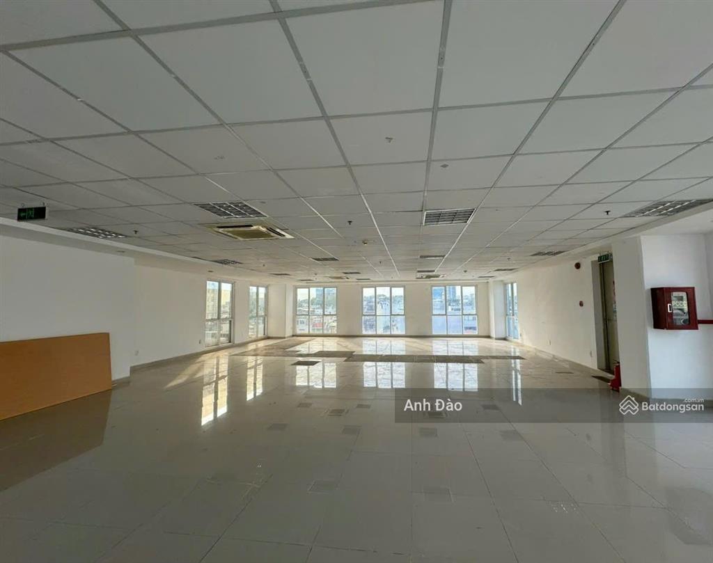 Cho thuê tòa nhà mặt tiền lý thường kiệt, quận 10 ngay thành thái