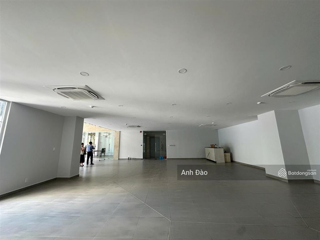 Cho thuê tòa nhà mặt tiền nguyễn thị thập, quận 7 ngay lotte mart