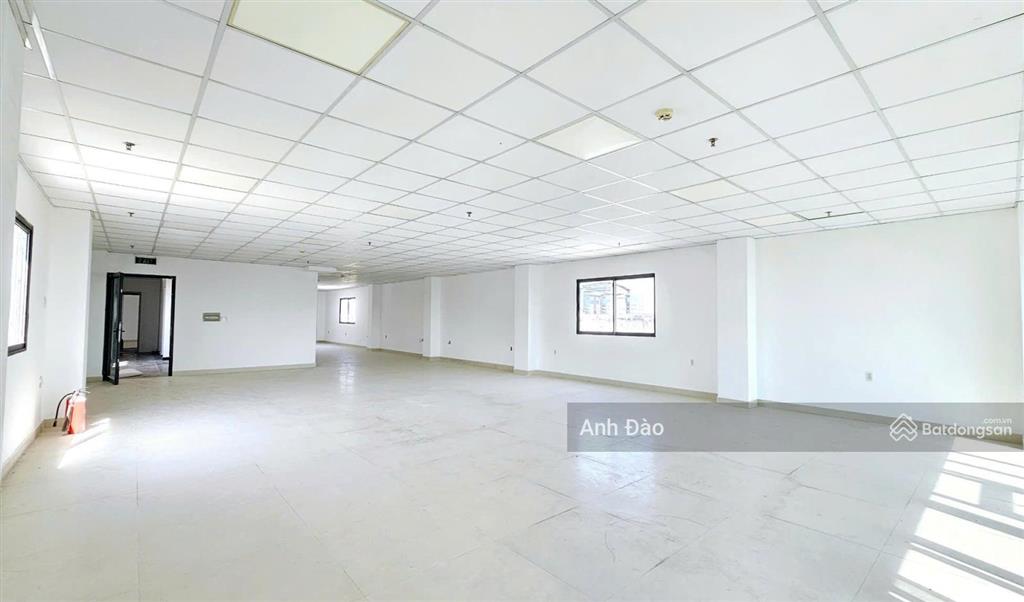 Cho thuê tòa nhà mặt tiền lý thường kiệt, quận 10, ngay thành thái