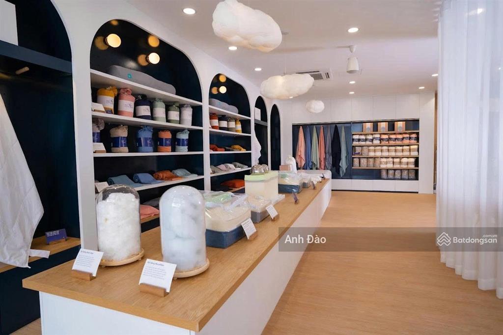 Cho thuê nhà mặt tiền ba tháng hai quận 10 ngay vạn hạnh mall