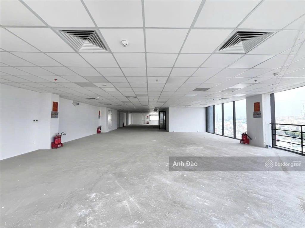 Cho thuê tòa nhà mới xây góc 2 mặt tiền nguyễn chí thanh, nguyễn kim, quận 10