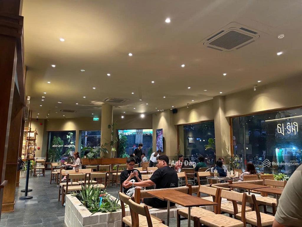 Vị trí đắc địa quận 1! góc 2 mặt tiền huỳnh thúc kháng, hồ tùng mậu, liền kề nguyễn huệ