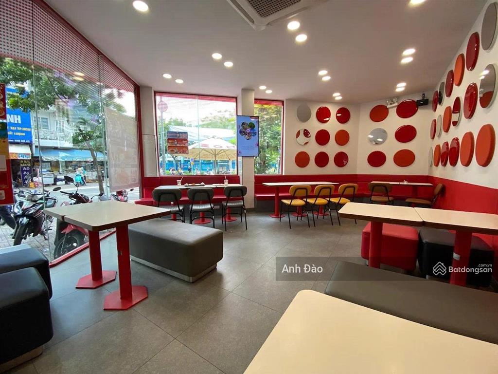 Vị trí vàng kinh doanh  mặt tiền rạch bùng binh q3 ngay cách mạng tháng 8