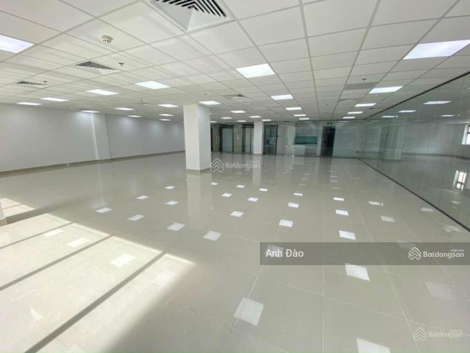 Cho thuê tòa nhà góc 2mt đẹp trung tâm quận 4  hoàng diệu, khánh hội, quận 4