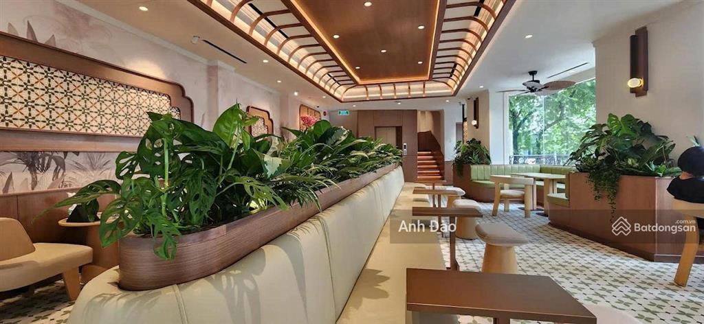 Cho thuê tòa nhà góc 2 mặt tiền lê thánh tôn, phường bến nghé, quận 1 ngay đồng khởi