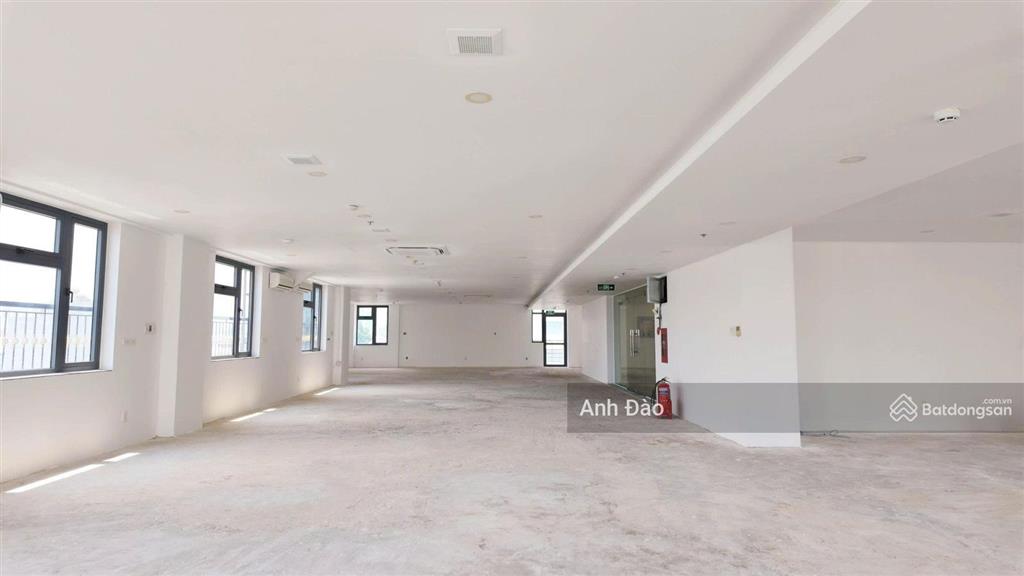 Tòa nhà mặt tiền bát nàn ngay đảo kim cương view sông sài gòn quận 2