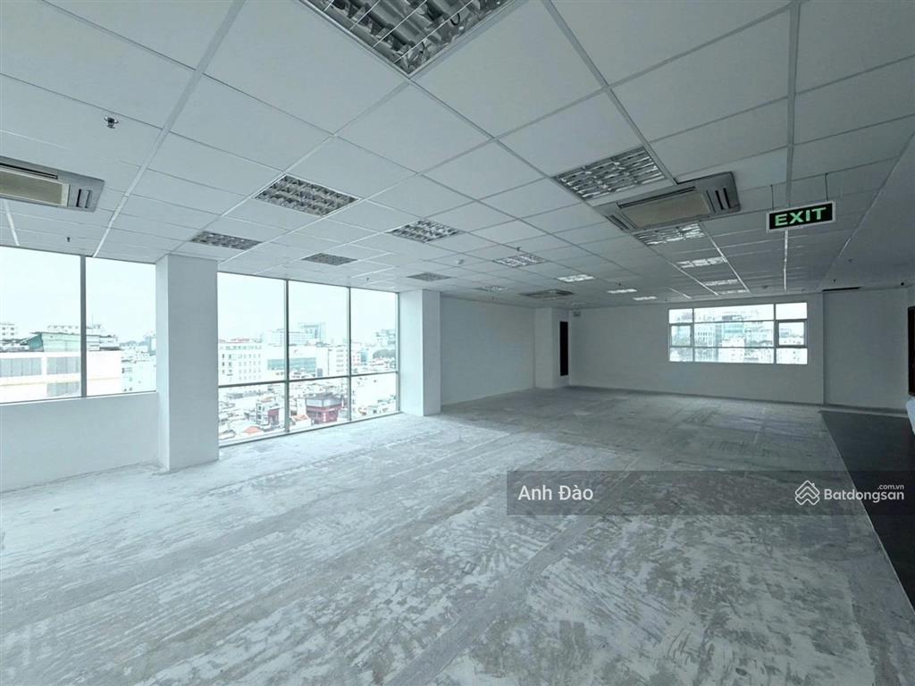 Tòa nhà hầm 6 tầng mặt tiền lý thái tổ, quận 10  ngay trục ba tháng hai