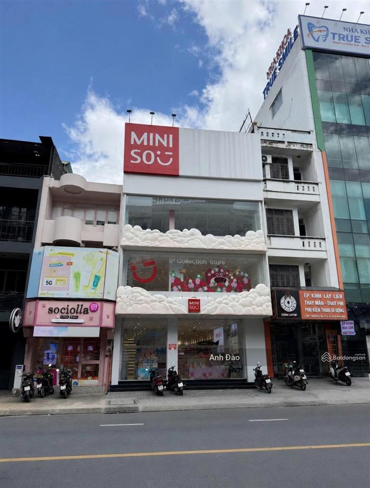 Mặt tiền nguyễn gia trí (d2 cũ) vị trí vàng kinh doanh 8x25m chỉ 100tr/tháng