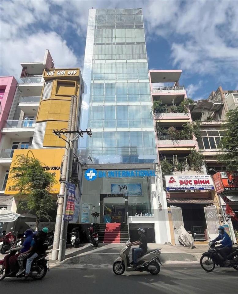 Tòa nhà mặt tiền lý thái tổ, quận 10, ngay ngã sáu nguyễn tri phương