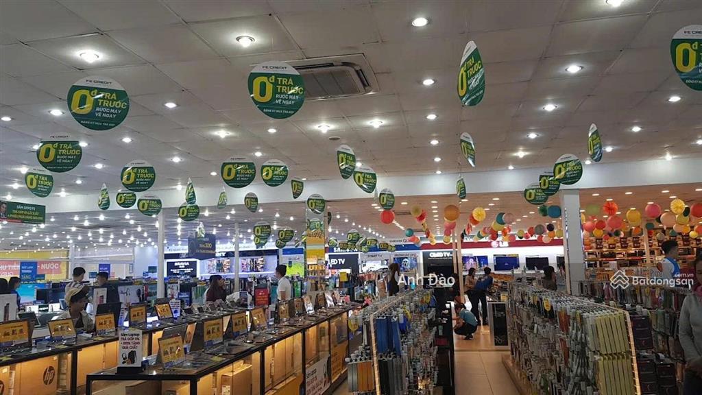 Cho thuê nhà mặt tiền cộng hòa tân bình  trục sân bay sầm uất