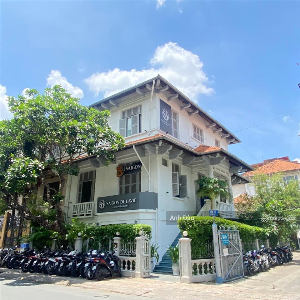 Villa sân vườn mặt tiền hoa mai, p2, phú nhuận ngay phố ẩm thực phan xích long