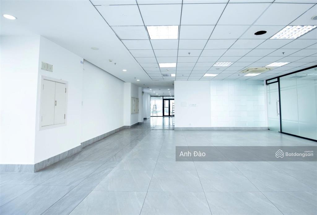 Tòa nhà góc 2 mặt tiền nguyễn tri phương q10 ngay trục ba tháng hai