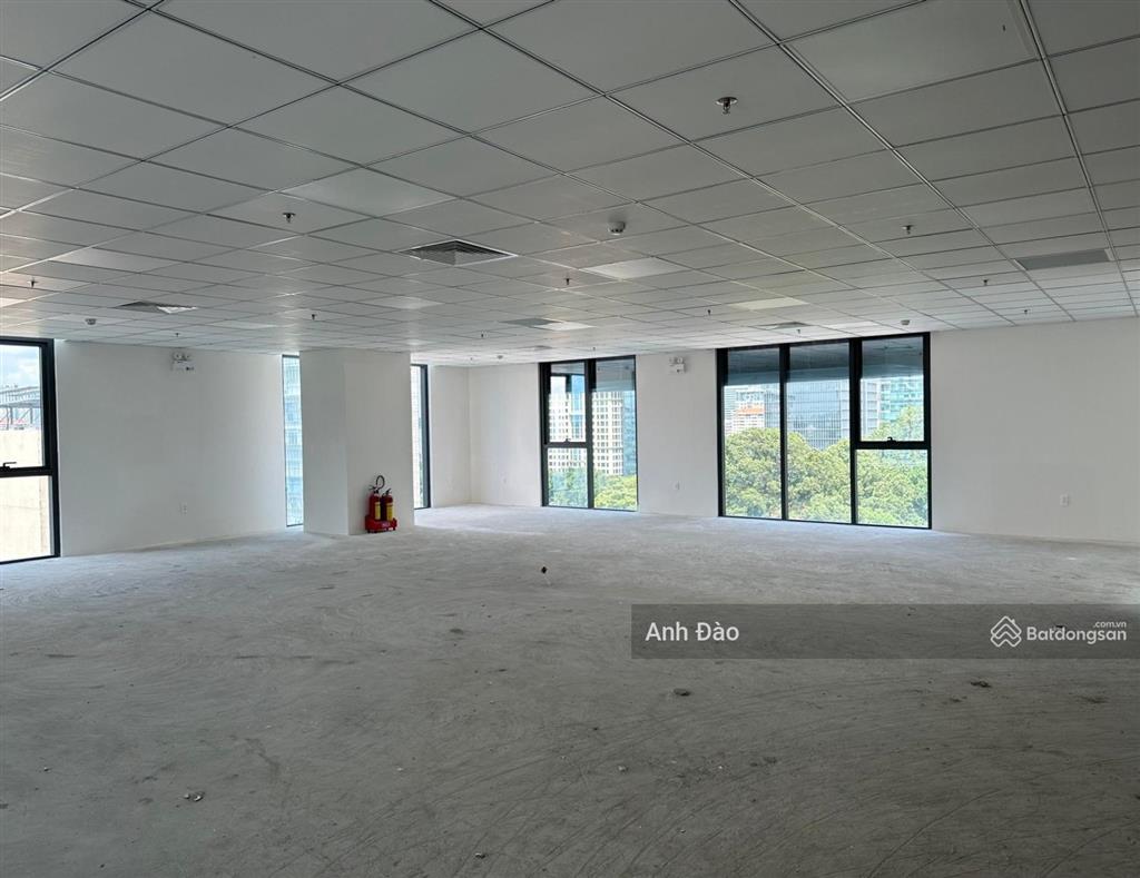 Building trung tâm quận 3  mặt tiền nguyễn thị diệu ngay góc cách mạng tháng 8