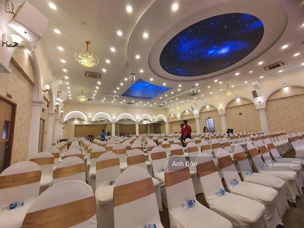 Tòa nhà quy mô lớn góc 2 mặt tiền thành thái quận 10 ngay tuyến tô hiến thành