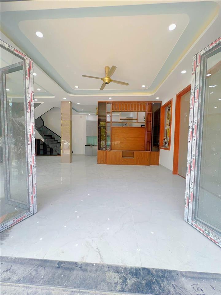 Bán nhà 2 tỷ 800 triệu sổ riêng đường ô tô phường hoá an