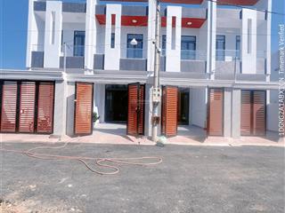 Bán nhà sổ riêng 1trệt 1lầu đường ô tô phường biên hoà (hoá an) đồng nai