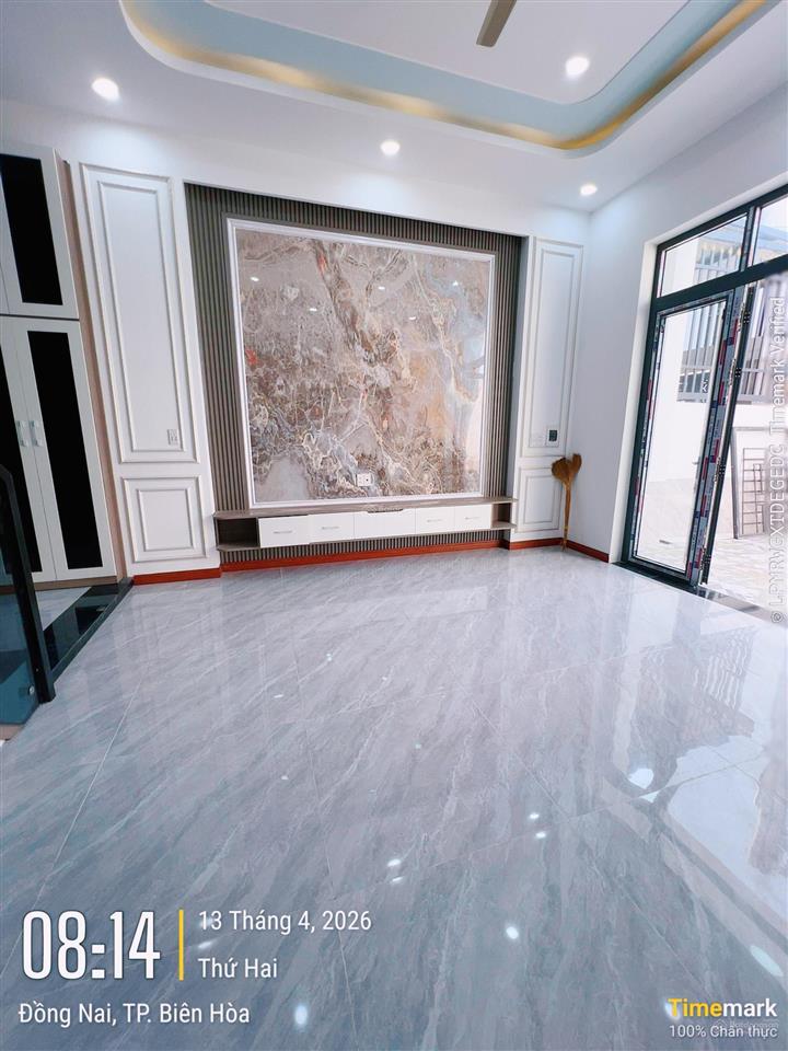 Bán nhà sổ riêng 100m2 sân ô tô phường biên hoà