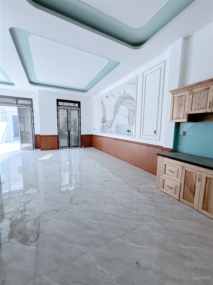 Bán nhà 1lầu 1trệt sổ hồng riêng sân để 2 ô tô bán tải phường hoá an