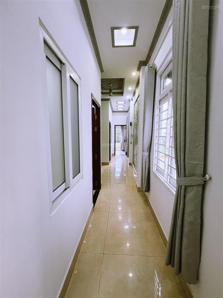 Bán nhà sổ riêng 4 tầng gần cầu vượt linh xuân phường đông hoà  tp.hcm