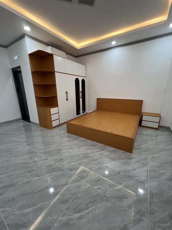 Bán nhà mới đường lớn sổ riêng gần trường học phường biên hoà
