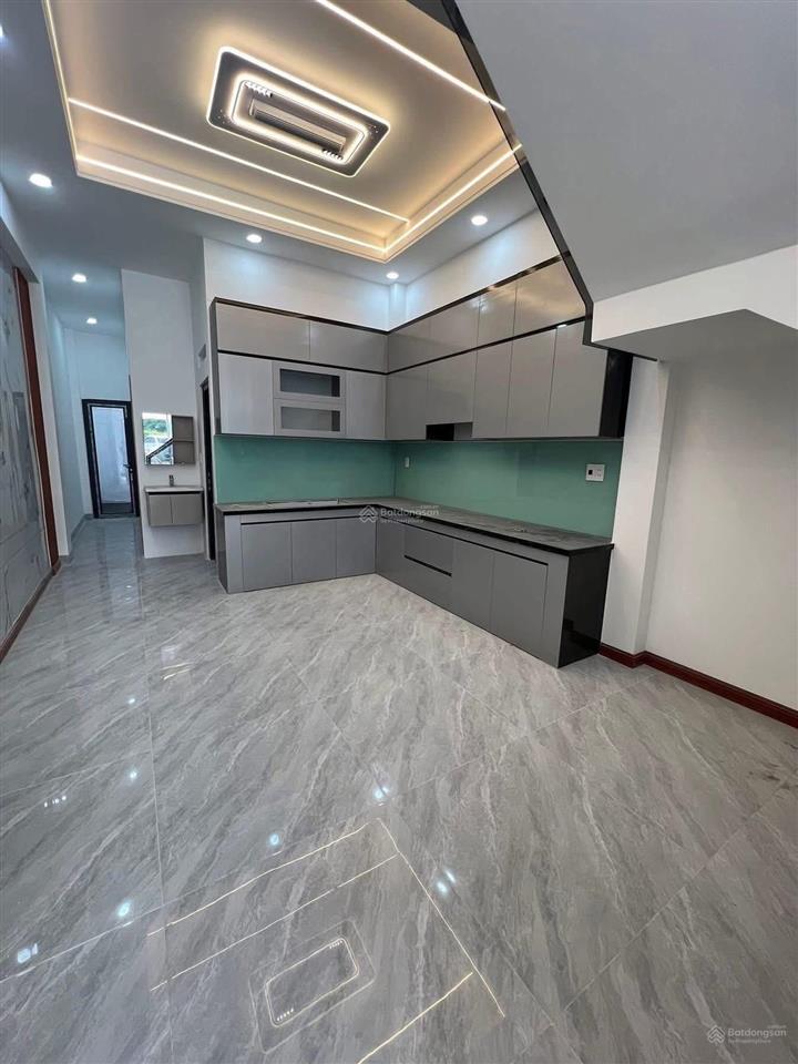 Bán nhà mới đường lớn sổ riêng gần trường học phường biên hoà