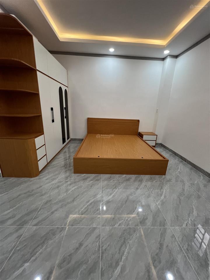 Bán nhà mới đường lớn sổ riêng gần trường học phường biên hoà