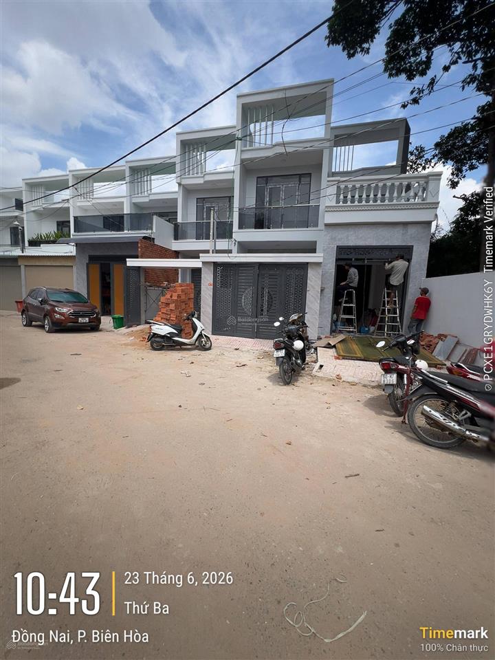 Bán nhà mới đường lớn sổ riêng gần trường học phường biên hoà