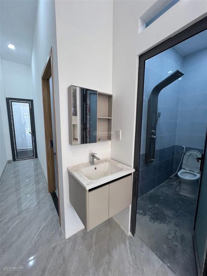 Bán nhà mới đường lớn sổ riêng gần trường học phường biên hoà